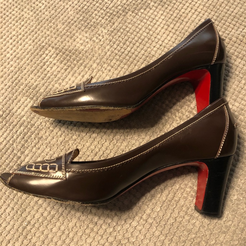 Christian Louboutin Peep Toe Pumps with Contrast Stitching.  2.5” heels, size 39